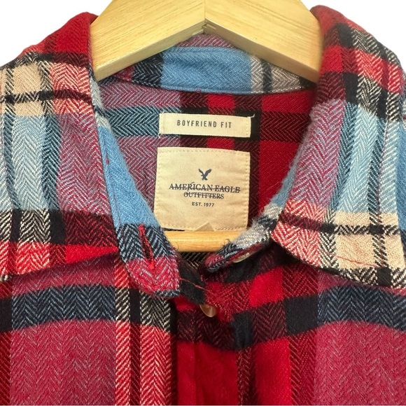 American Eagle's Women's Small Red Blue Plaid Flannel BOYFRIEND FIT Casual Shirt - Picture 3 of 4